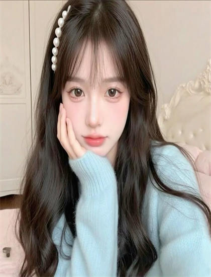 文化分析：《模特大典》中的文化符号与象征意义的解读 理解文化认同的建构过程